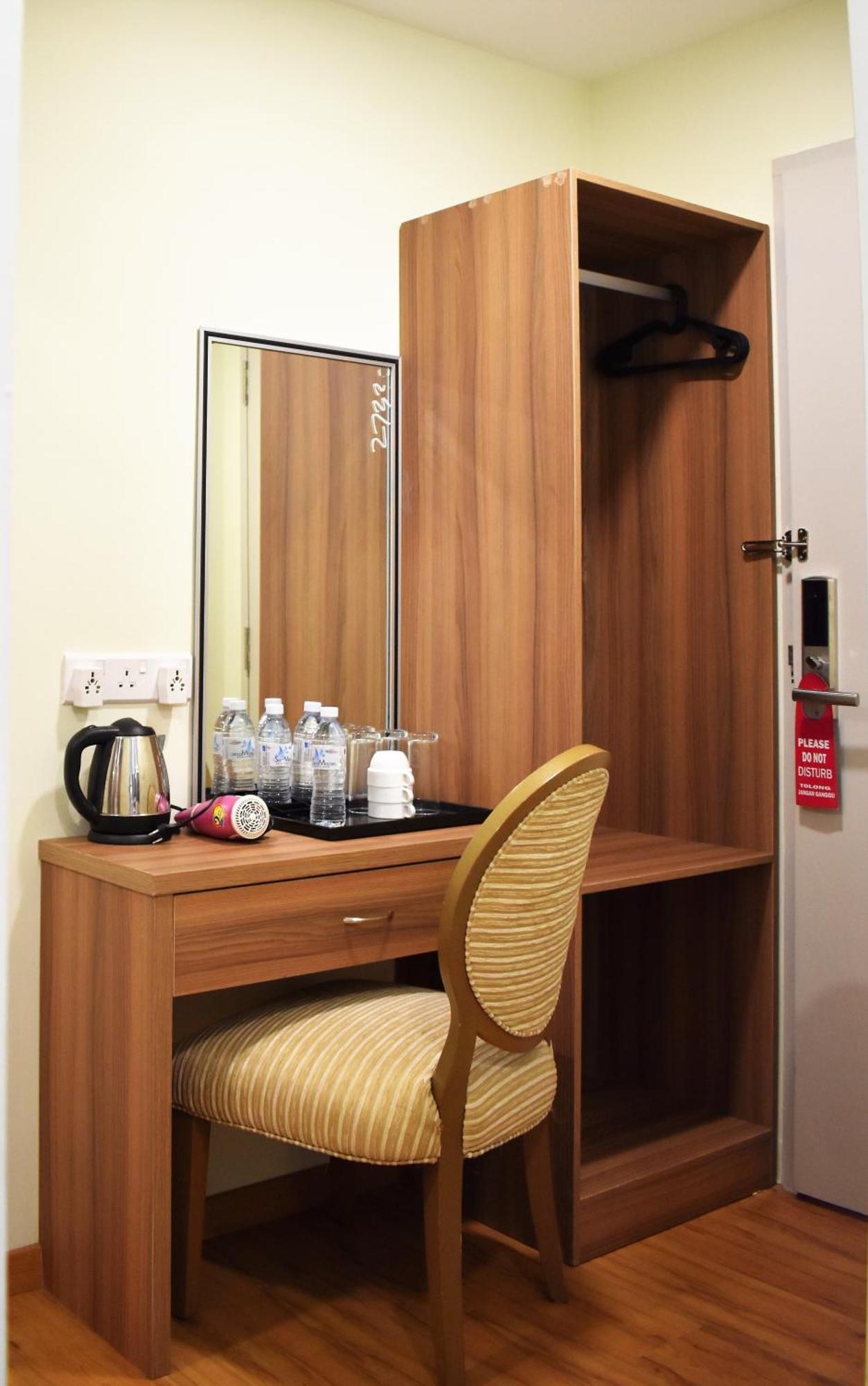 Xpeed Holiday Hotel Kuala Lumpur Bagian luar foto